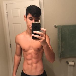 Meet your Posher, Isaias